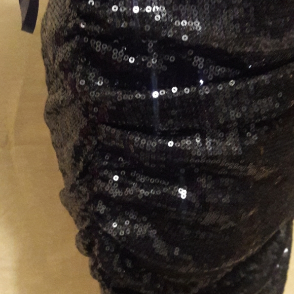 Forever Unique sequin dress - Picture 2 of 8